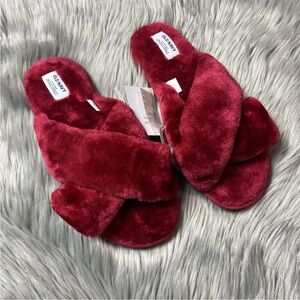 Old Navy Faux Fur Slippers Red Size 8